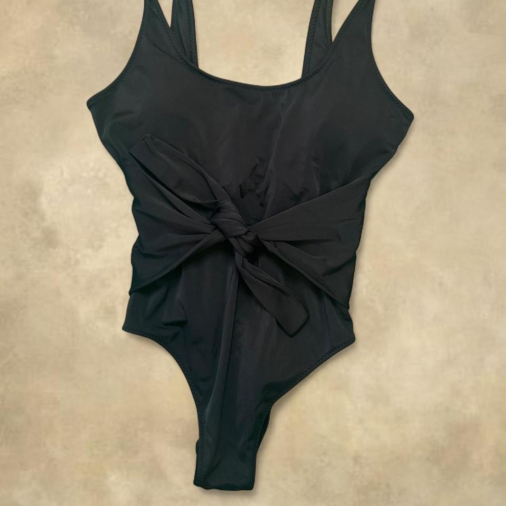 Fabletics Black Front Tie One Piece Swimsuit‎ Scoop Neck Padded